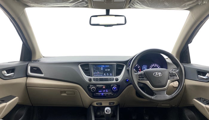 2017 Hyundai Verna 1.6 VTVT SX O, Petrol, Manual, 60,607 km, Dashboard