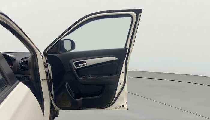 2020 Maruti Vitara Brezza ZXI, Petrol, Manual, 1,49,239 km, RHS Front Door