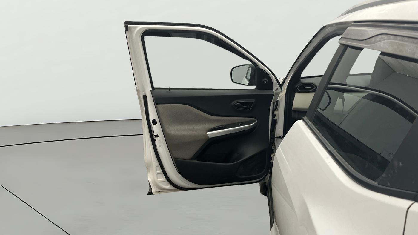 2023 Nissan MAGNITE XE, Petrol, Manual, 17,554 km, LHS Front Door