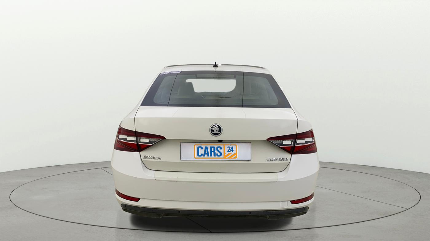 2019 Skoda Superb STYLE 1.8 TSI MT, Petrol, Manual, 50,278 km, Back/Rear