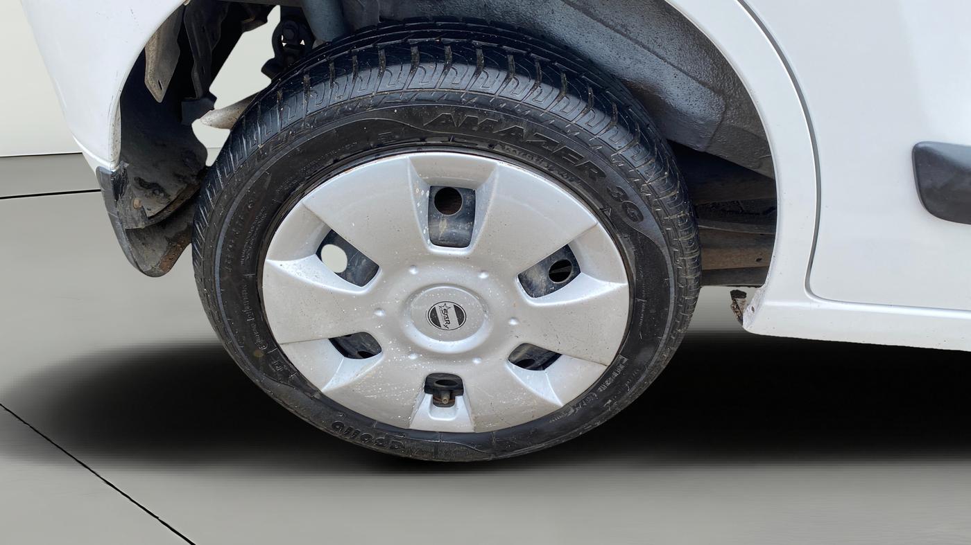 2017 Maruti Wagon R 1.0 VXI, CNG, Manual, 1,32,273 km, Right Rear Wheel