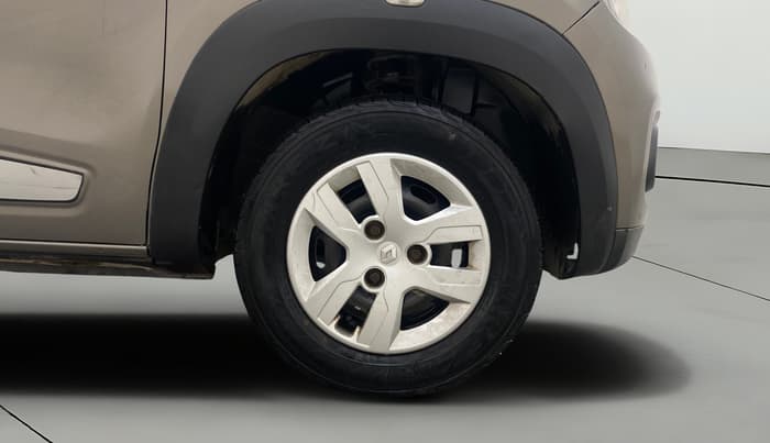 2016 Renault Kwid RXT 1.0, Petrol, Manual, 73,125 km, Right Front Wheel