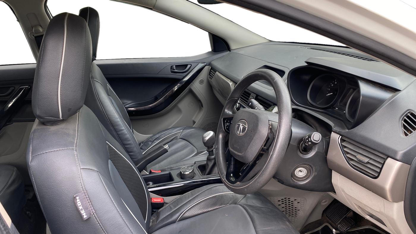 2019 Tata NEXON XM PETROL, Petrol, Manual, 11,124 km, Right Side Front Door Cabin