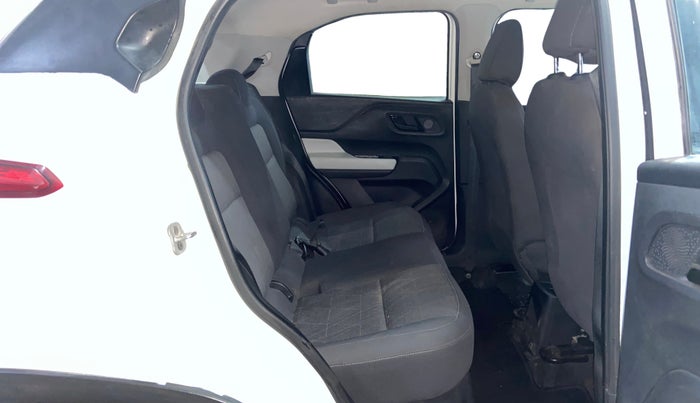 2021 Tata PUNCH ACCOMPLISHED MT, Petrol, Manual, 63,980 km, Right Side Rear Door Cabin