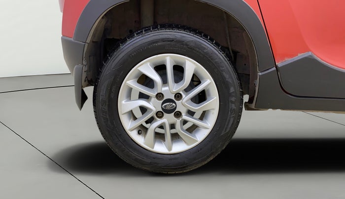 2016 Mahindra Kuv100 K8 6 STR, Petrol, Manual, 38,570 km, Right Rear Wheel