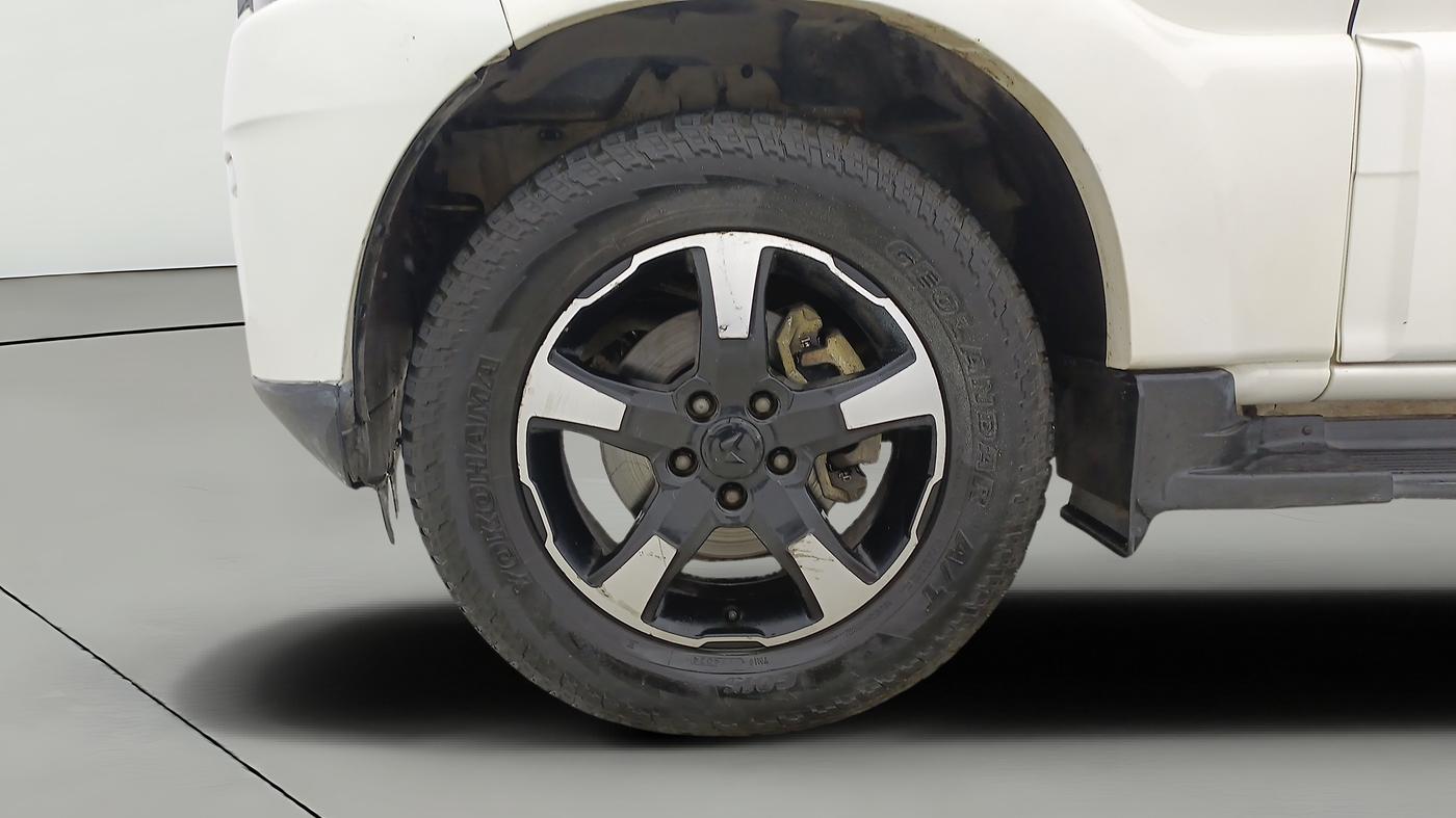 2023 Mahindra SCORPIO CLASSIC S11 7STR, Diesel, Manual, 69,176 km, Left Front Wheel