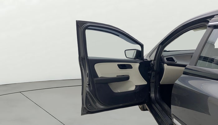 2024 Tata ALTROZ XM PLUS CNG, CNG, Manual, 37,548 km, LHS Front Door