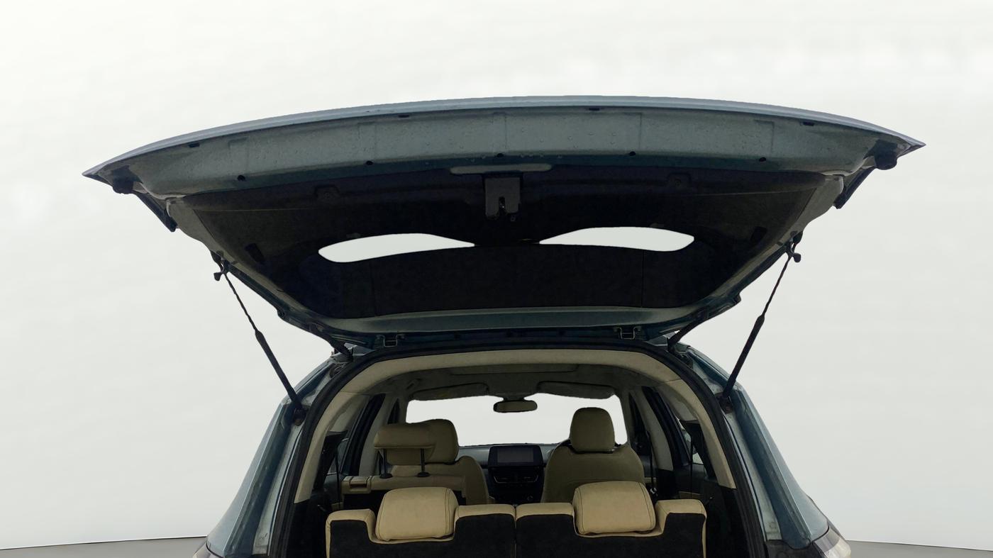 2021 Tata Safari XZA PLUS, Diesel, Automatic, 60,618 km, Boot Door Open