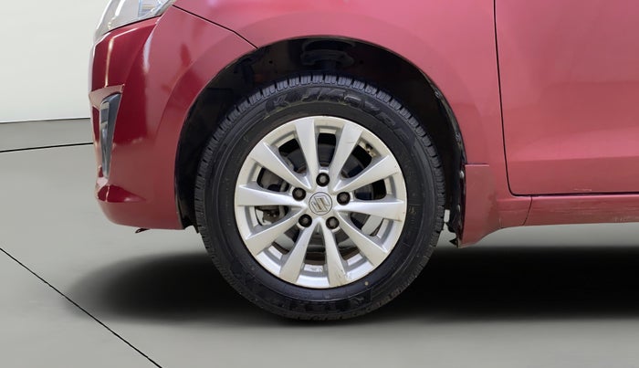 2014 Maruti Ertiga ZXI, Petrol, Manual, 69,208 km, Left Front Wheel