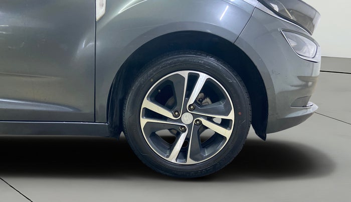 2022 Tata ALTROZ XZ PLUS PETROL, Petrol, Manual, 12,856 km, Right Front Wheel