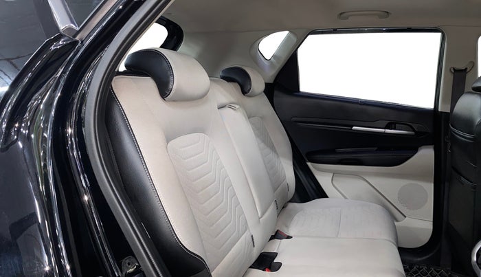 2023 KIA SONET HTX 1.5, Diesel, Manual, 22,230 km, Right Side Rear Door Cabin