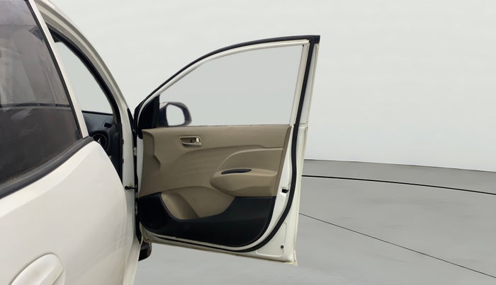 2018 Hyundai NEW SANTRO SPORTZ AMT, Petrol, Automatic, 73,814 km, RHS Front Door