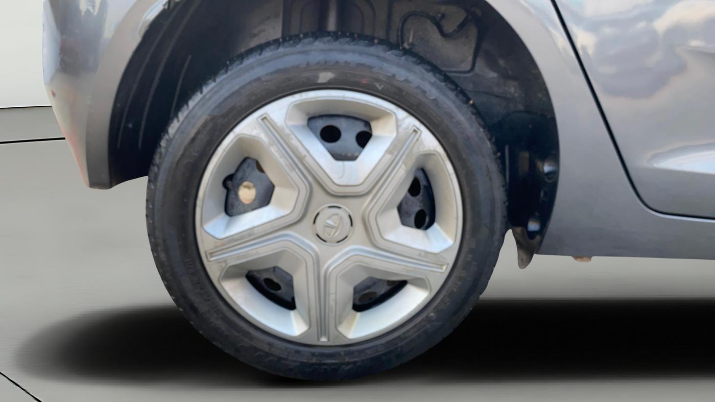 2021 Tata ALTROZ XT PETROL, Petrol, Manual, 55,138 km, Right Rear Wheel