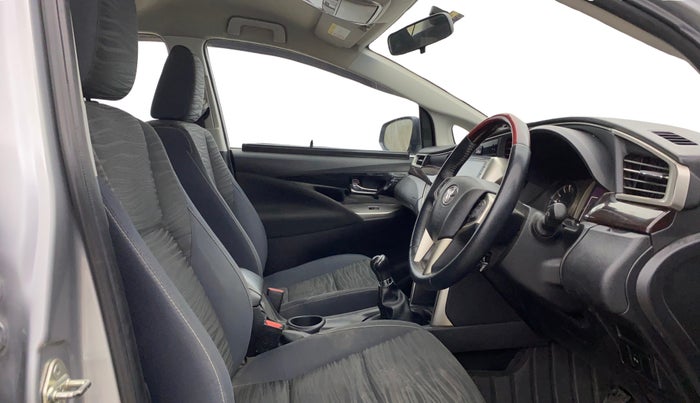 2022 Toyota Innova Crysta 2.7 VX 7 STR, Petrol, Manual, 60,927 km, Right Side Front Door Cabin