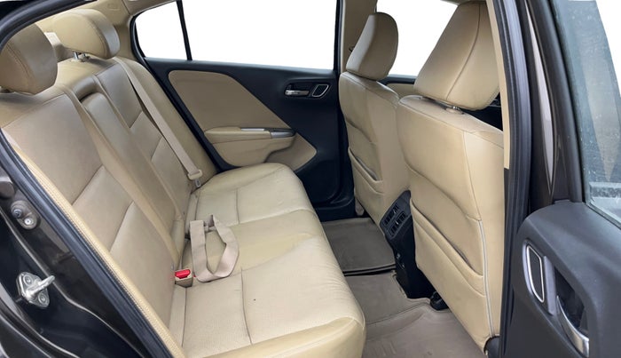 2017 Honda City 1.5L I-VTEC ZX CVT, Petrol, Automatic, 97,140 km, Right Side Rear Door Cabin