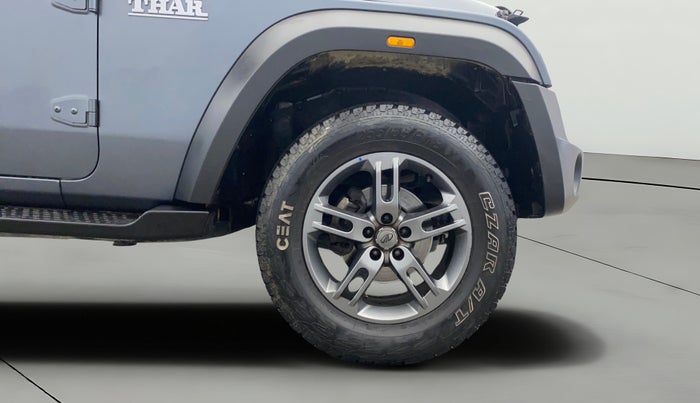 2022 Mahindra Thar LX PETROL HT 4WD AT, Petrol, Automatic, 20,628 km, Right Front Wheel