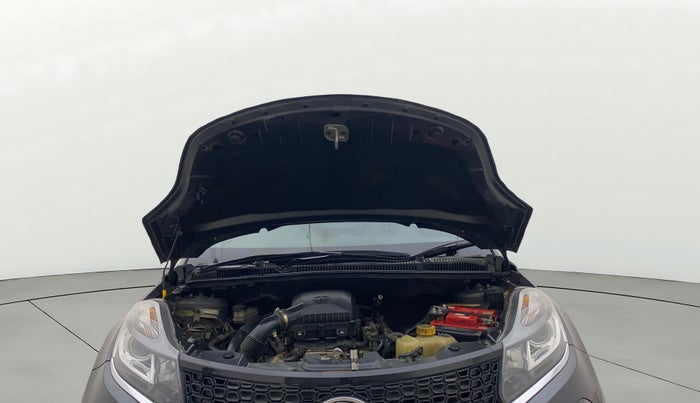 2018 Tata NEXON XZ PLUS PETROL, Petrol, Manual, 47,242 km, Open Bonet