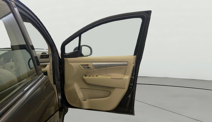 2014 Maruti Ertiga VXI CNG, CNG, Manual, 83,670 km, RHS Front Door