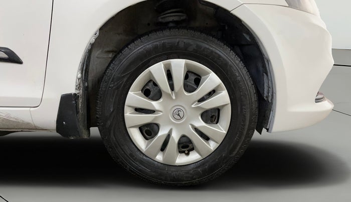 2016 Maruti Swift Dzire VXI, Petrol, Manual, 40,326 km, Right Front Wheel