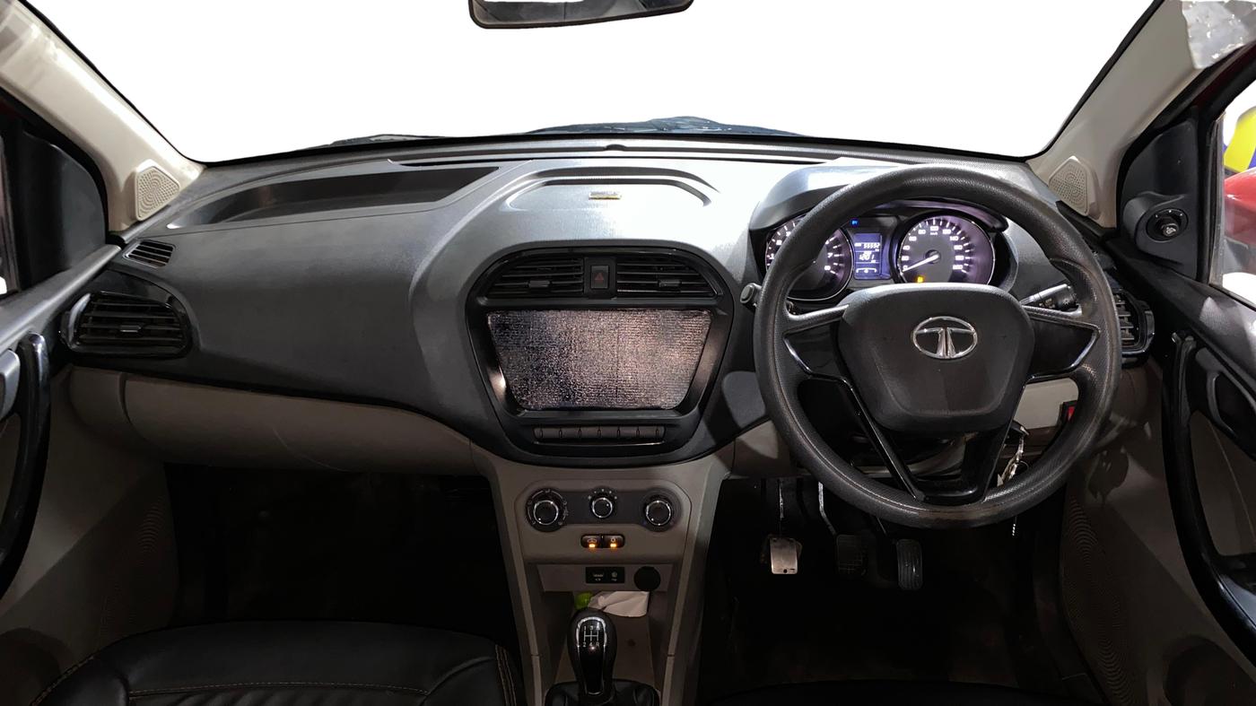 2019 Tata Tiago XT PETROL, Petrol, Manual, 55,589 km, Dashboard