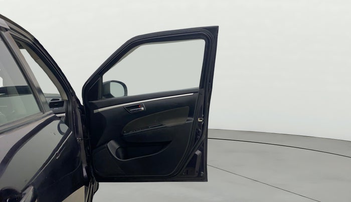 2015 Maruti Swift VXI, Petrol, Manual, 92,771 km, RHS Front Door