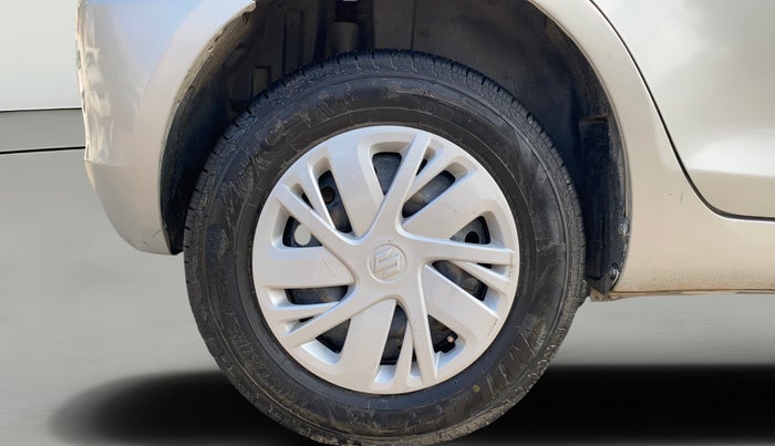 2016 Maruti Swift VXI, Petrol, Manual, 98,587 km, Right Rear Wheel