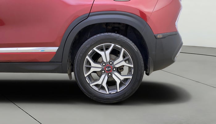 2020 KIA SELTOS GTX PLUS 1.4 PETROL DCT DUAL TONE, Petrol, Automatic, 1,25,137 km, Left Rear Wheel