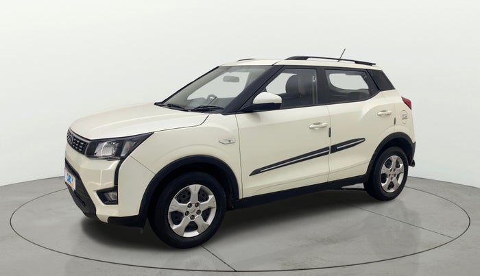 2021 Mahindra XUV300 W6 1.2 PETROL AMT, Petrol, Automatic, 81,586 km, Left Front Diagonal