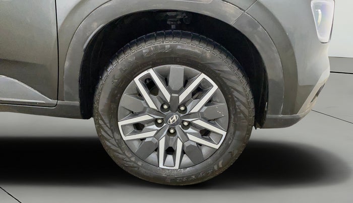 2021 Hyundai VENUE SX 1.5 CRDI, Diesel, Manual, 76,512 km, Right Front Wheel