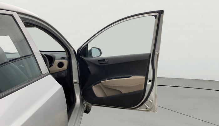 2016 Hyundai Grand i10 MAGNA 1.2 KAPPA VTVT, Petrol, Manual, 28,023 km, RHS Front Door