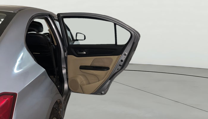 2018 Honda Amaze 1.2L I-VTEC V, Petrol, Manual, 1,11,878 km, RHS Rear Door