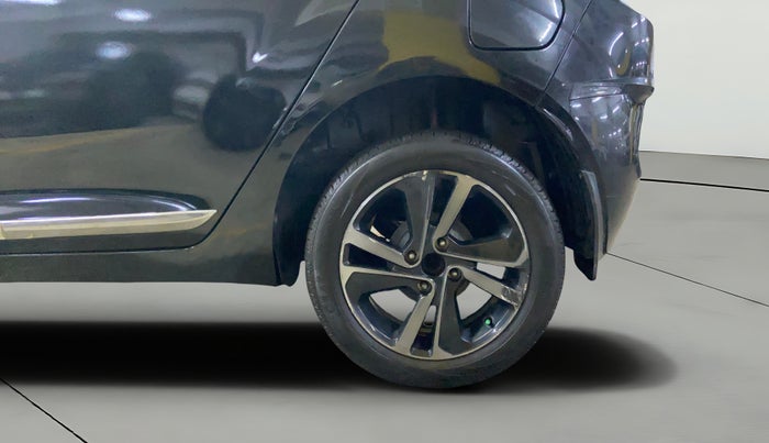 2022 Tata ALTROZ XZ PLUS PETROL, Petrol, Manual, 71,467 km, Left Rear Wheel