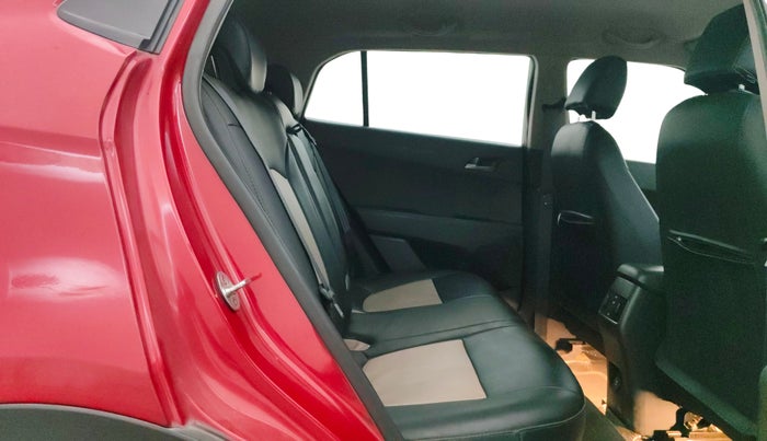 2015 Hyundai Creta SX PLUS 1.6 PETROL, Petrol, Manual, 58,703 km, Right Side Rear Door Cabin