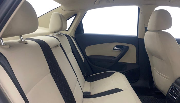 2018 Skoda Rapid AMBITION 1.5 TDI AT, Diesel, Automatic, 1,24,743 km, Right Side Rear Door Cabin