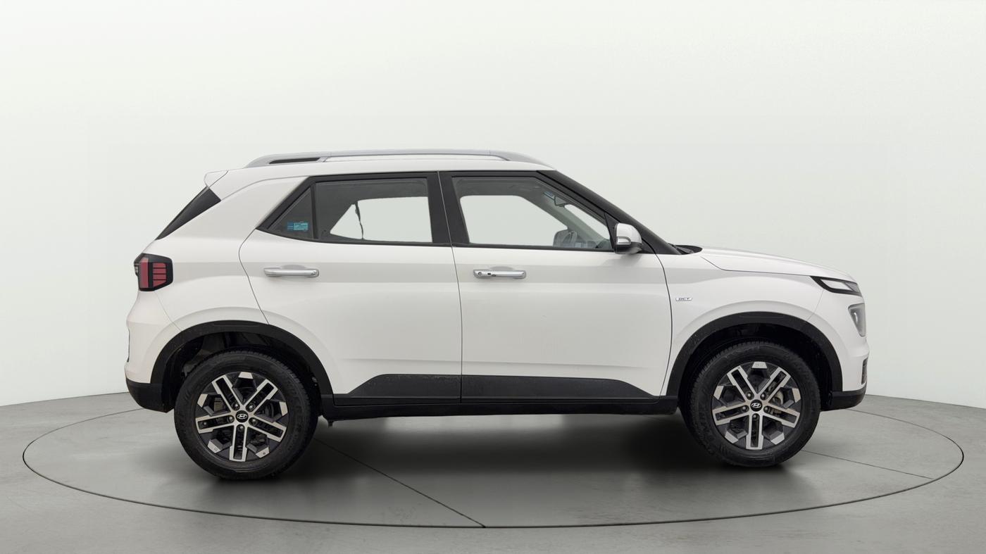 2023 Hyundai VENUE SX (O) 1.0 TURBO DCT, Petrol, Automatic, 11,677 km, Right Side View