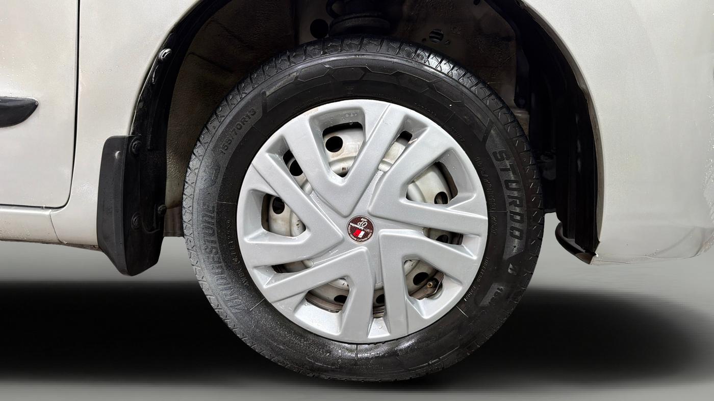 2018 Maruti Wagon R 1.0 LXI CNG, CNG, Manual, 49,012 km, Right Front Wheel