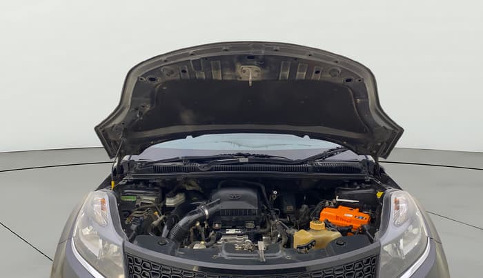 2018 Tata NEXON XM PETROL, CNG, Manual, 1,20,081 km, Open Bonet