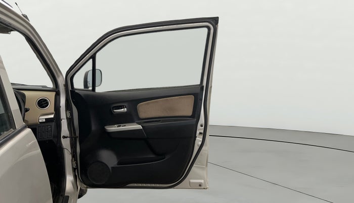 2018 Maruti Wagon R 1.0 LXI, Petrol, Manual, 56,700 km, RHS Front Door