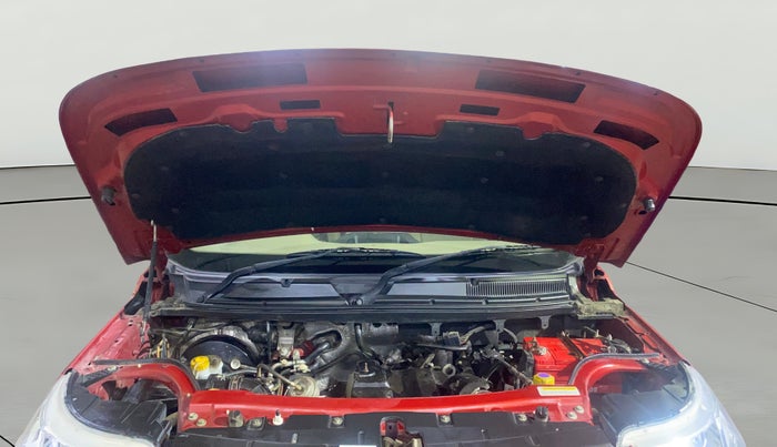 2016 Mahindra TUV300 T8, Diesel, Manual, 30,761 km, Open Bonet