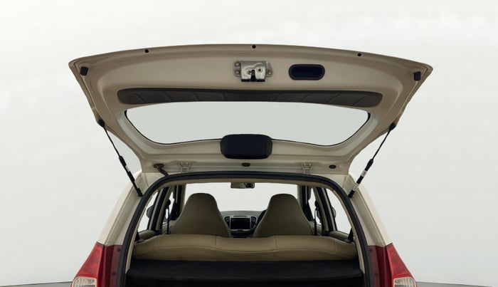 2015 Hyundai i10 MAGNA 1.1, Petrol, Manual, 60,693 km, Boot Door Open