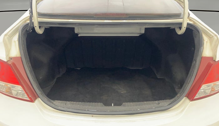 2014 Hyundai Verna FLUIDIC 1.6 CRDI SX, Diesel, Manual, 1,35,671 km, Boot Open Zoomed View