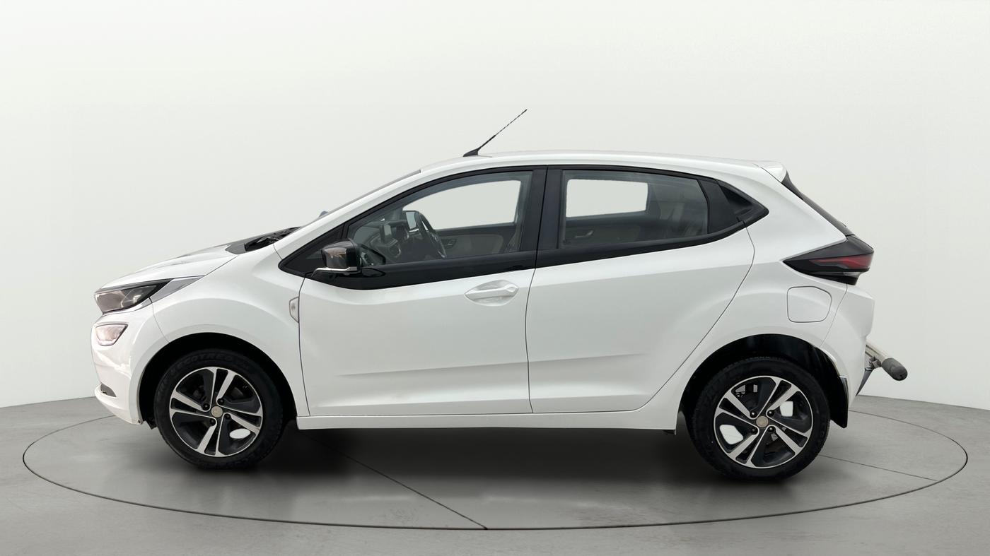 2023 Tata ALTROZ XZA, Petrol, Automatic, 50,540 km, Left Side