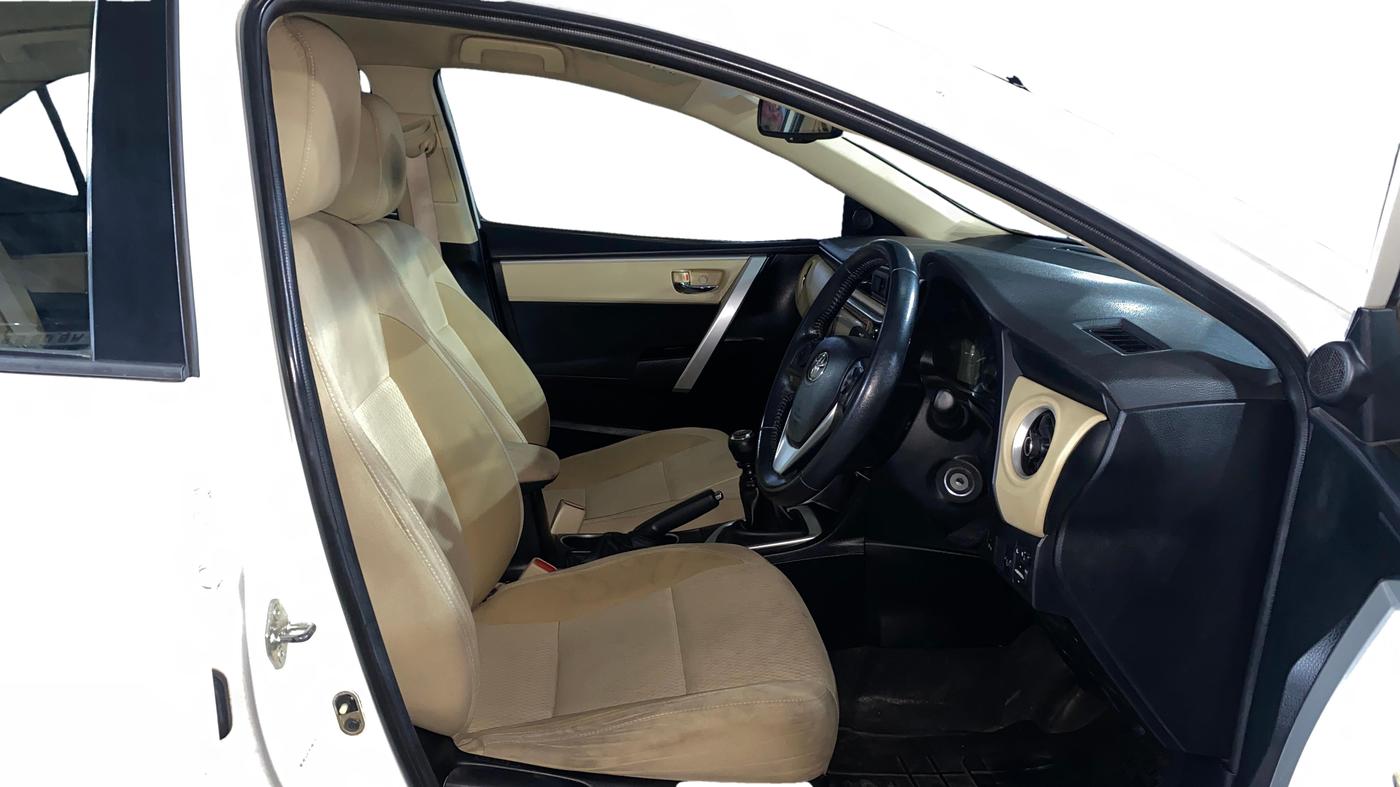2018 Toyota Corolla Altis G PETROL, Petrol, Manual, 30,089 km, Right Side Front Door Cabin