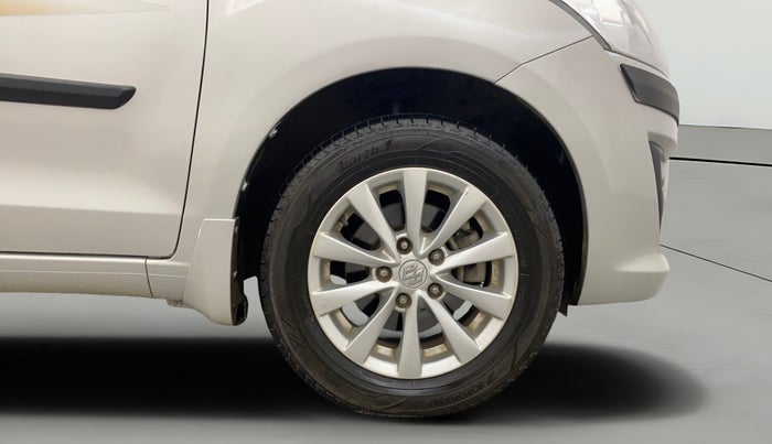 2015 Maruti Ertiga ZXI, Petrol, Manual, 54,038 km, Right Front Wheel