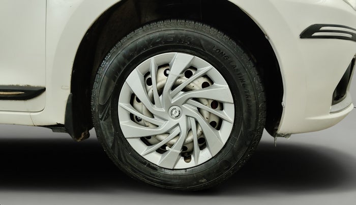 2021 Maruti Dzire VXI, Petrol, Manual, 1,55,458 km, Right Front Wheel