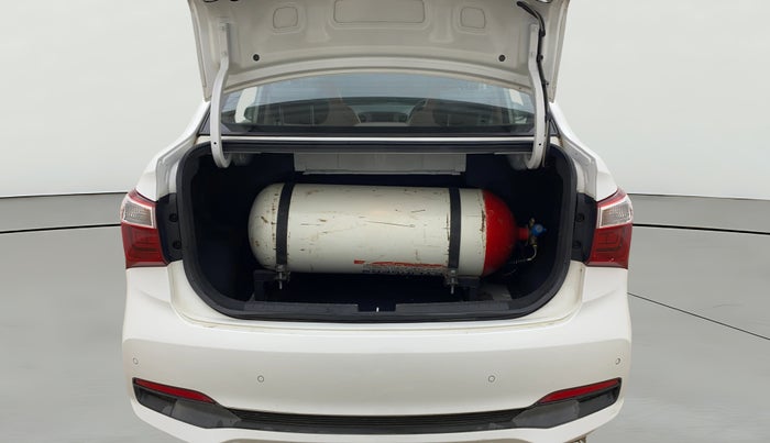 2017 Hyundai Xcent SX 1.2, CNG, Manual, 78,345 km, Boot Open Zoomed View