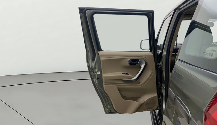 2022 Mahindra BOLERO NEO N 10, Diesel, Manual, 26,000 km, LHS Rear Door