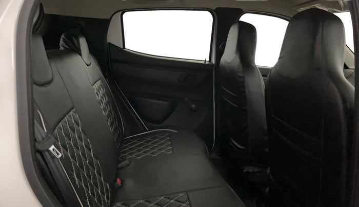 2024 Renault Kwid RXL 1.0 (O), Petrol, Manual, 11,915 km, Right Side Rear Door Cabin