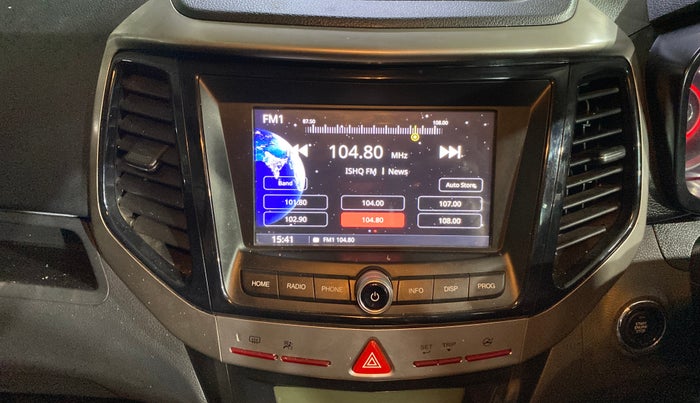 2023 Mahindra XUV300 W8(O) 1.2 PETROL DUAL TONE, Petrol, Manual, 58,758 km, Air Conditioner