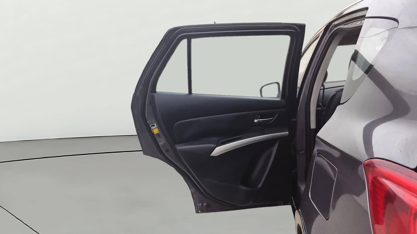 2015 Maruti S Cross ALPHA 1.6, Diesel, Manual, 54,852 km, LHS Rear Door